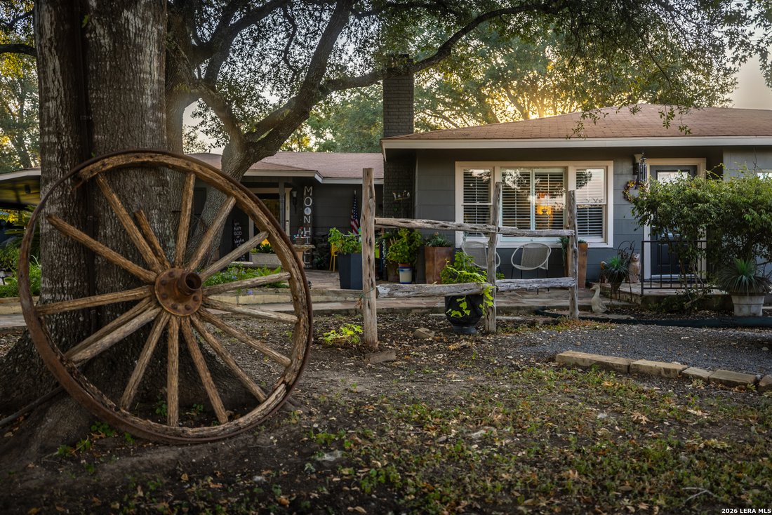 Farm Ranch in Seguin, Texas, United States 3 - 18946449