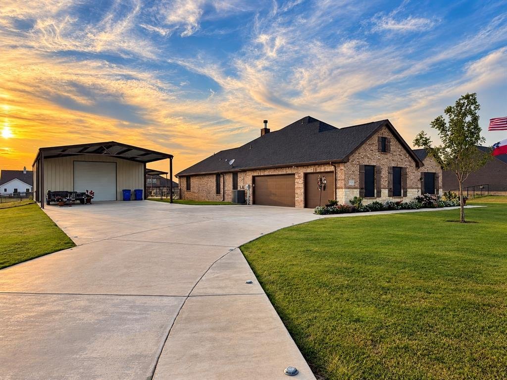 House in Sanger, Texas, United States 2 - 18946325