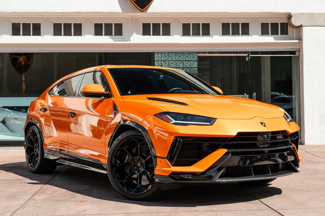 Suv in Beverly Hills, CA, United States 1 - 18946977