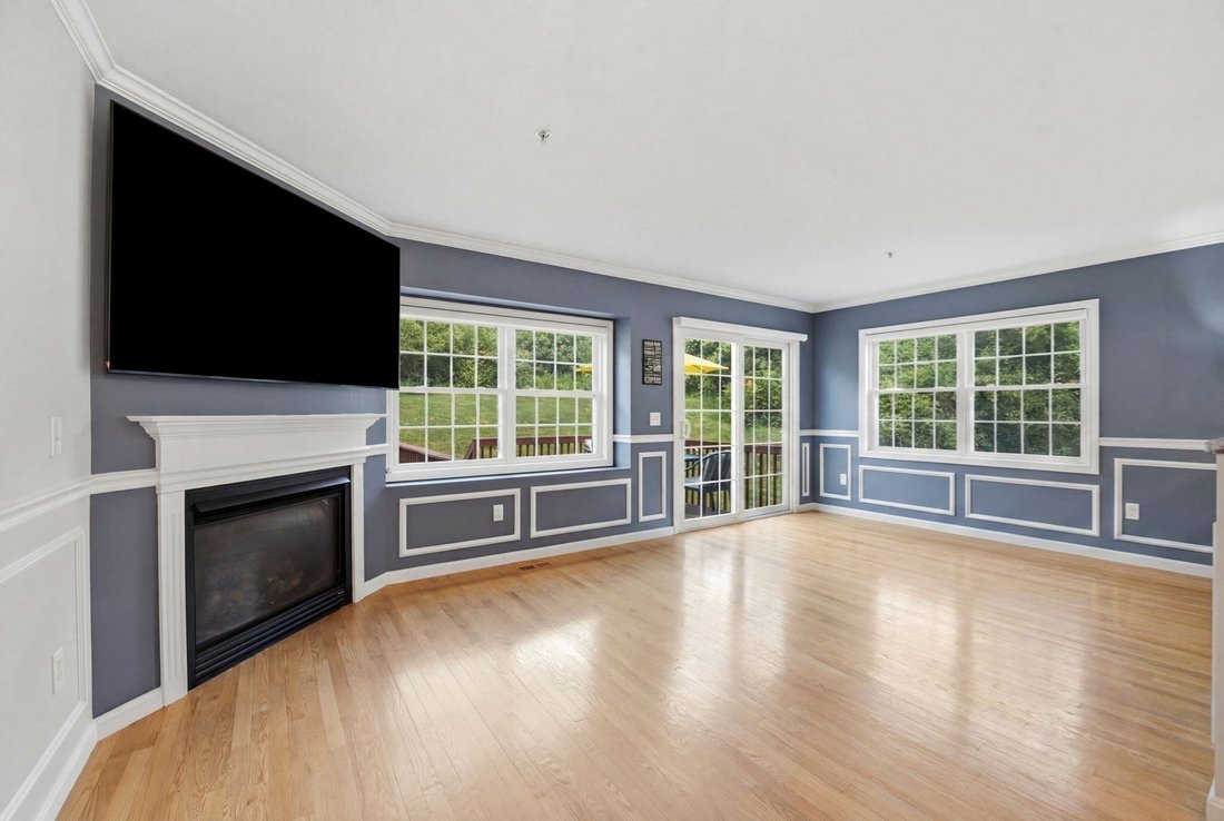 Condo in Grafton, Massachusetts, United States 2 - 18285797