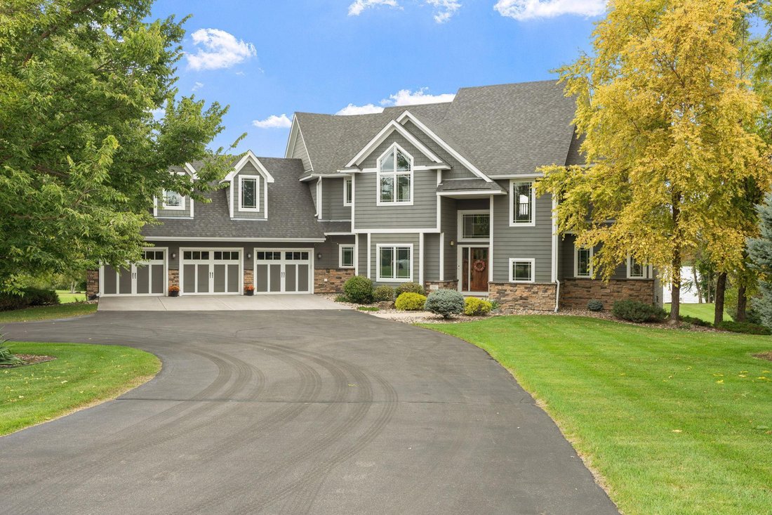 House in Shakopee, Minnesota, United States 1 - 18946855