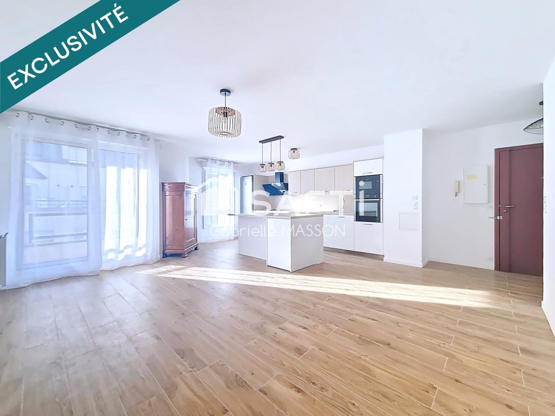 Apartment in Kremlin-Saint Germain, Le Kremlin-Bicetre, France 2 - 18947670
