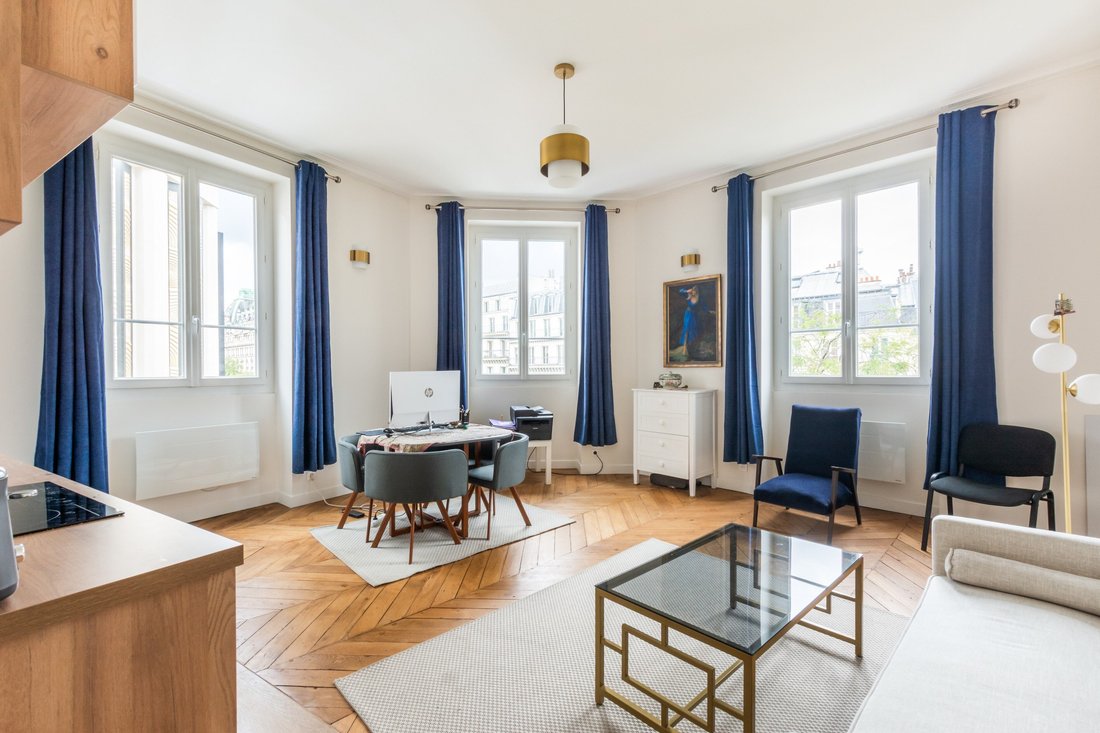 Apartment in Cambronne-Garibaldi, Paris 15e Arrondissement, Paris 2 - 17393255