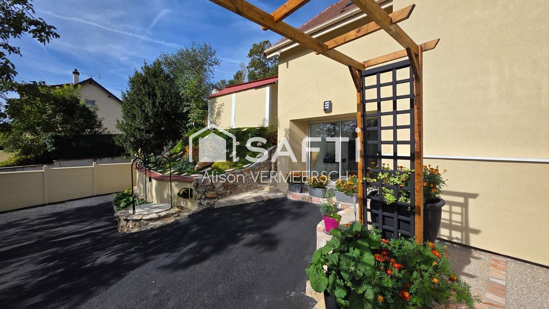 House in Tessancourt-sur-Aubette, Ile-de-France, France 2 - 18947678