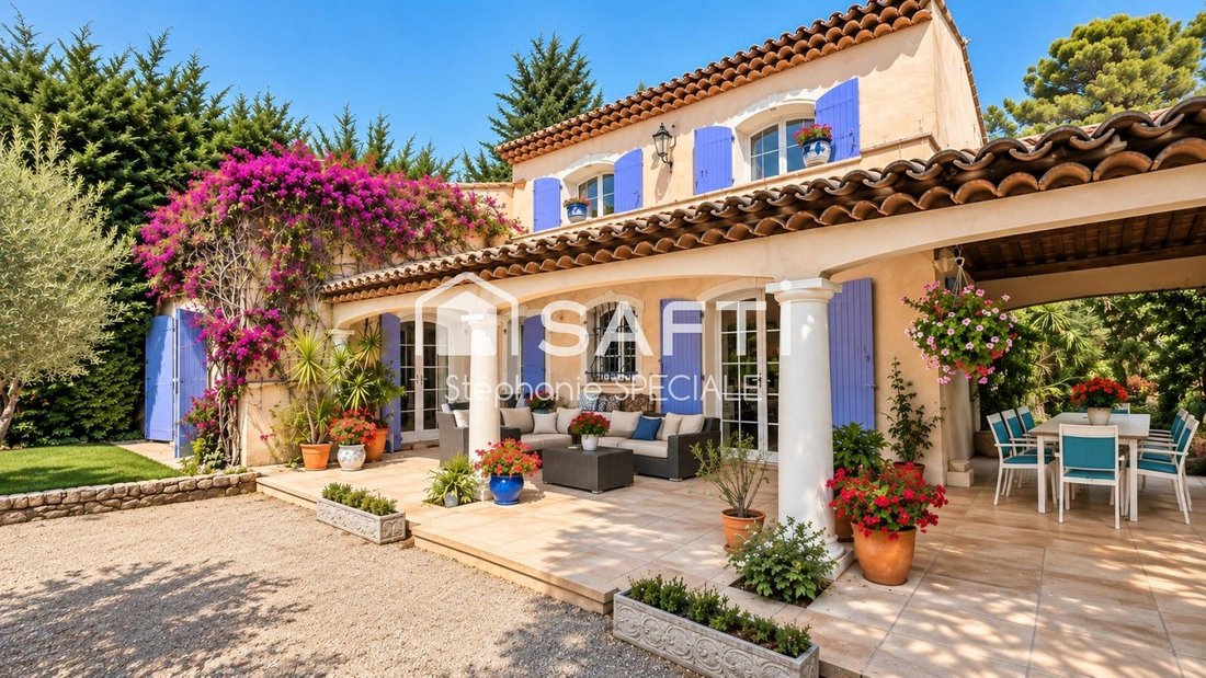 House in Mougins, Provence-Alpes-Côte d'Azur, France 1 - 18947622