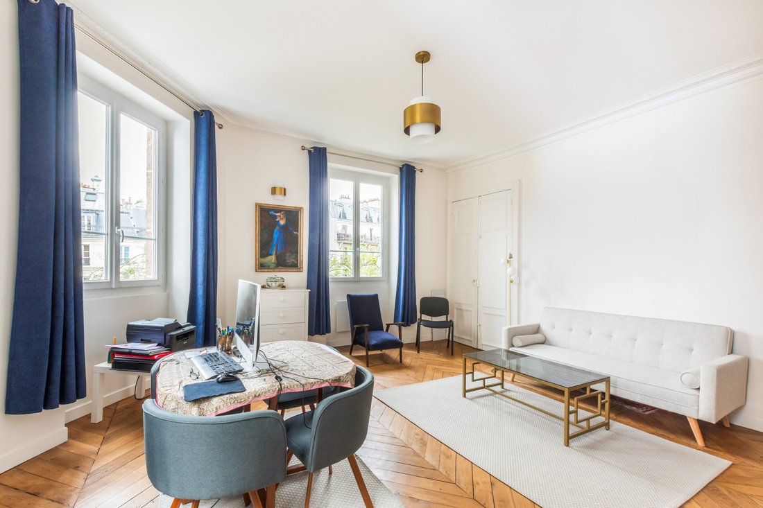 Apartment in Cambronne-Garibaldi, Paris 15e Arrondissement, Paris 4 - 17393255