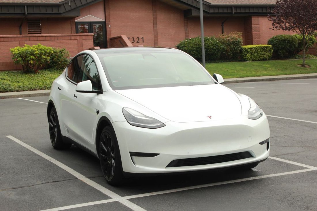 Suv in Lynnwood, WA, United States 3 - 18947471
