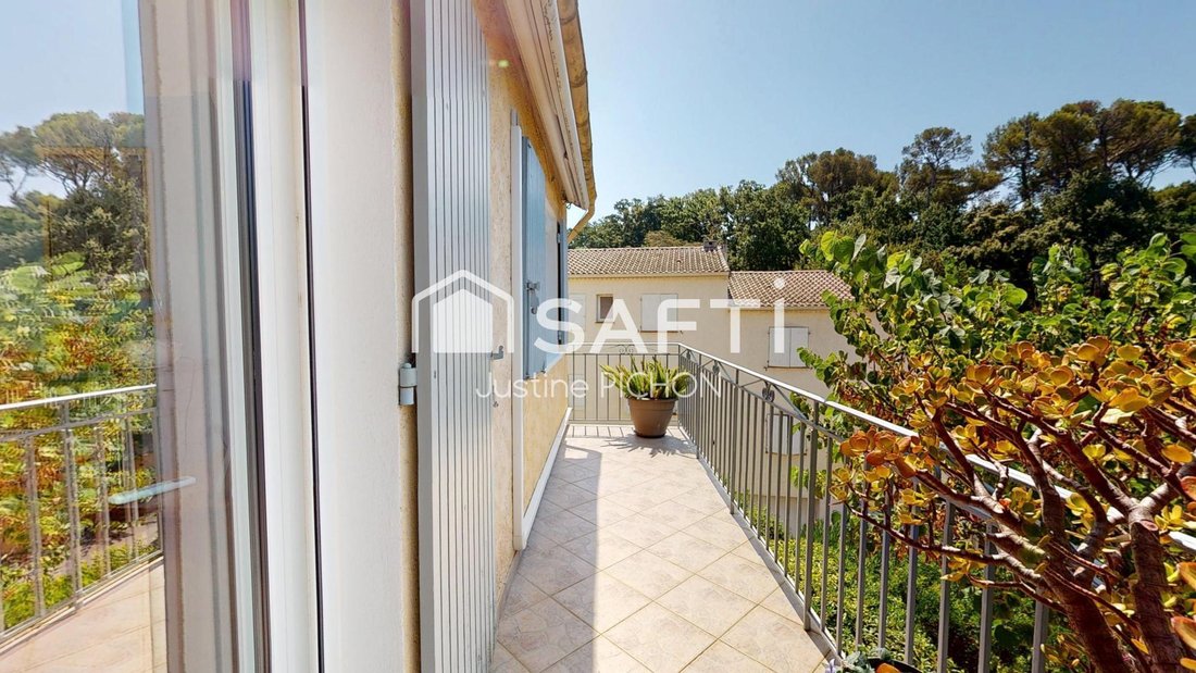 House in Sud, Le Pradet, France 3 - 18482498