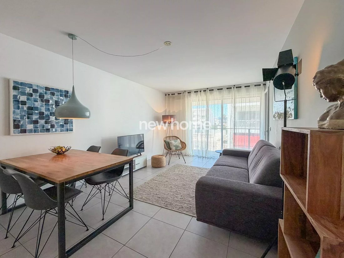 Apartment in La Source, Cannes, France 3 - 18946952