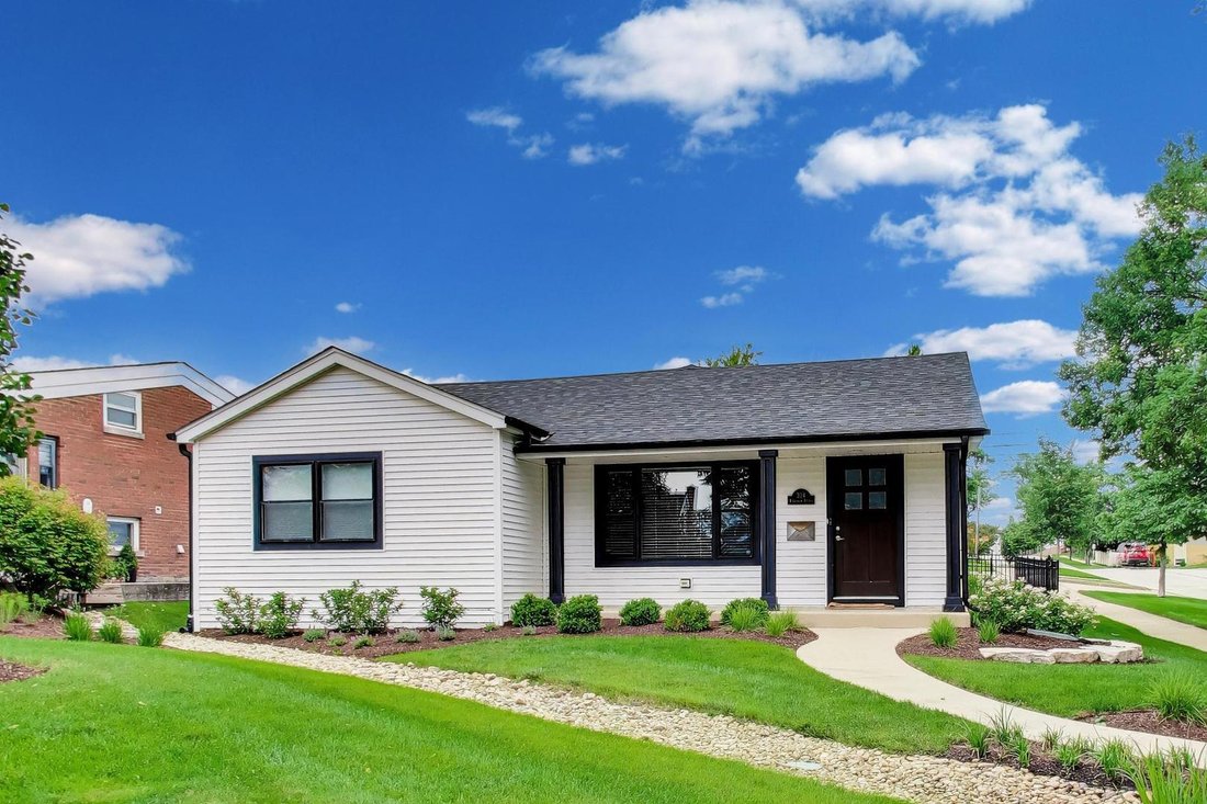 House in Lombard, Illinois, United States 1 - 18947181