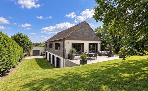 House in Longuenee-en-Anjou, Pays de la Loire, France 1