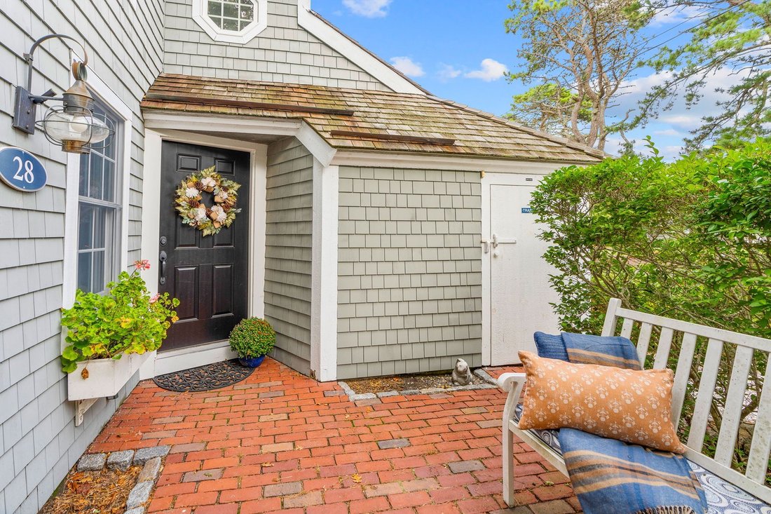 Condo in Mashpee, Massachusetts, United States 2 - 18947530