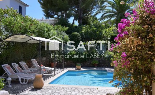 House in Nord, Sanary-sur-Mer, France 1