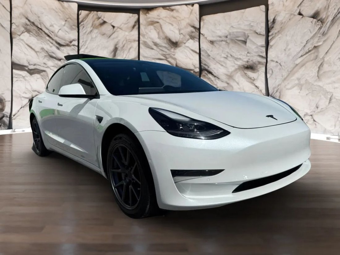 Sedan in Las Vegas, NV, United States 4 - 18947374
