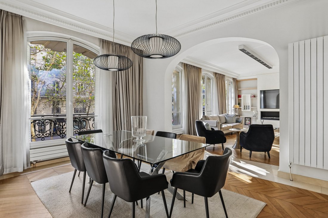 Apartment in La Fourche-Guy Môquet, Paris 17e Arrondissement, Paris 5 - 18947109