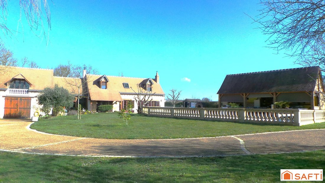 House in La Membrolle-sur-Choisille, Centre-Val de Loire, France 1 - 17754240