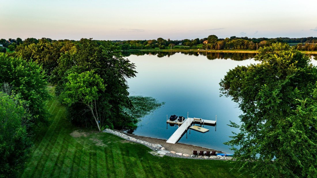 House in Shakopee, Minnesota, United States 4 - 18946855