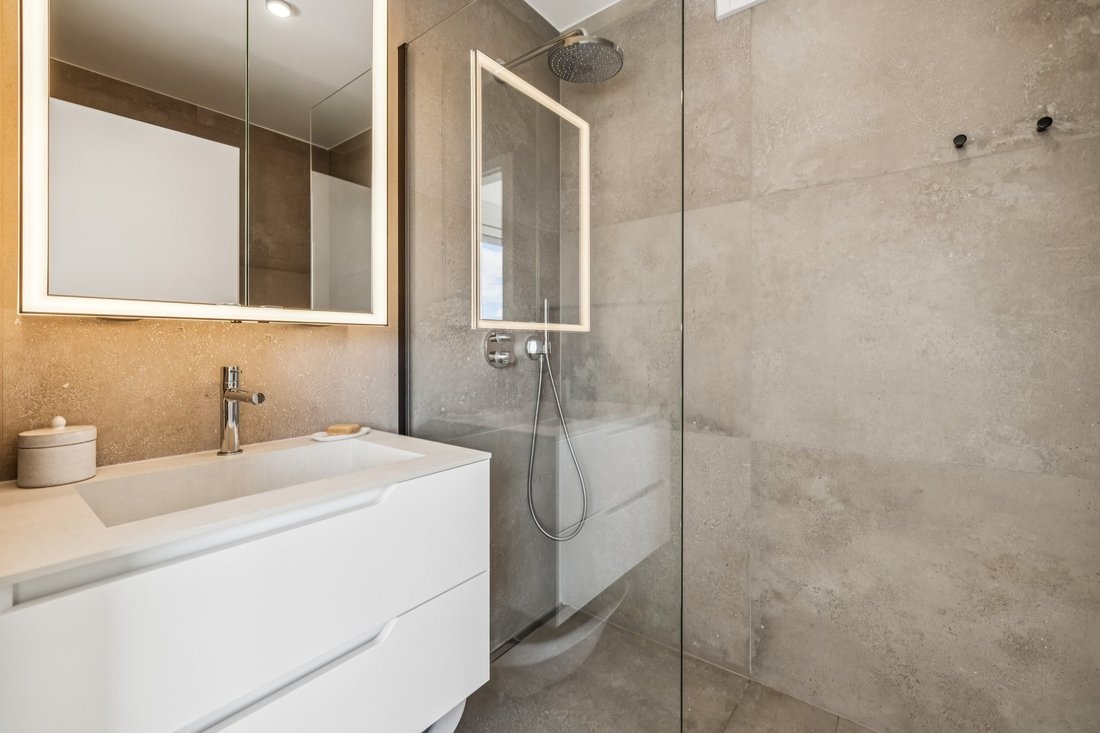 Apartment in Collonge-Bellerive, Canton of Geneva, Switzerland 2 - 18947064