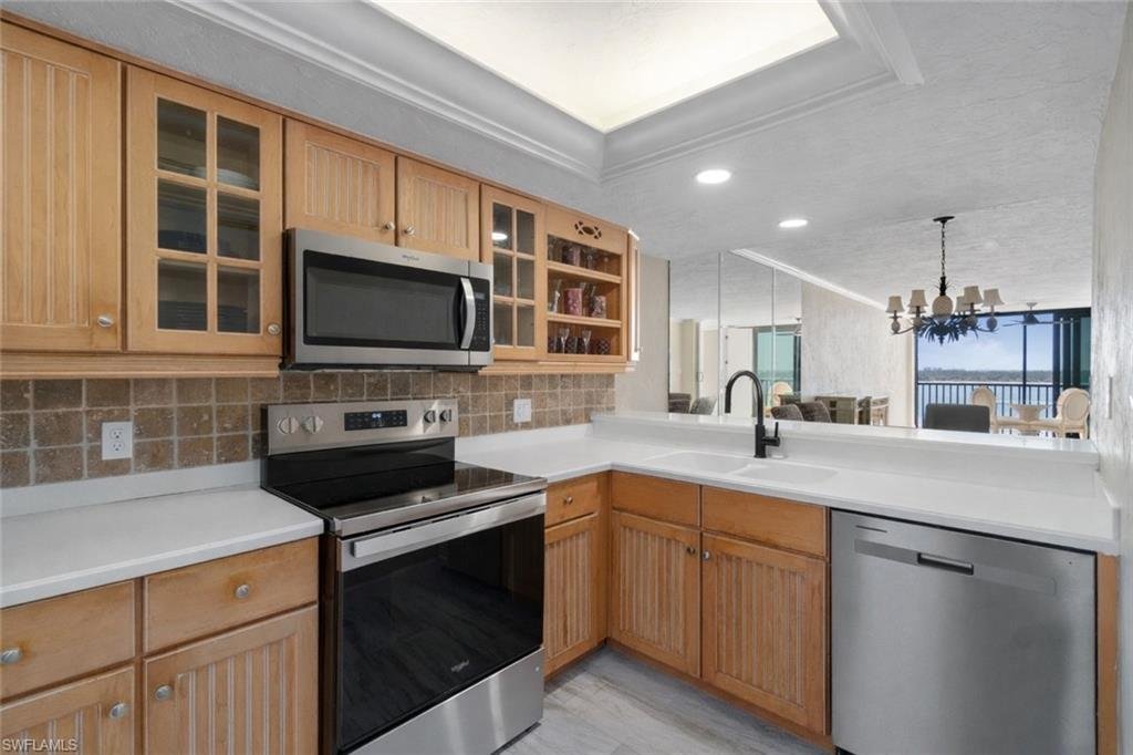 Condo in Fort Myers Beach, Florida, United States 5 - 18947236