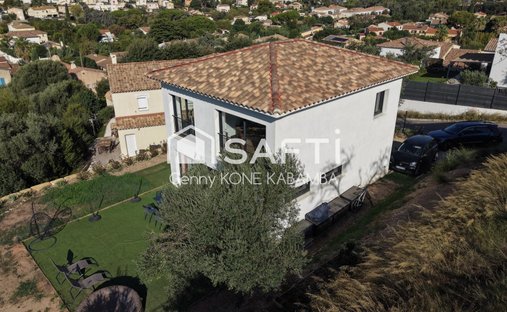 House in Coste Chaude-Mauveou, La Seyne-sur-Mer, France 1