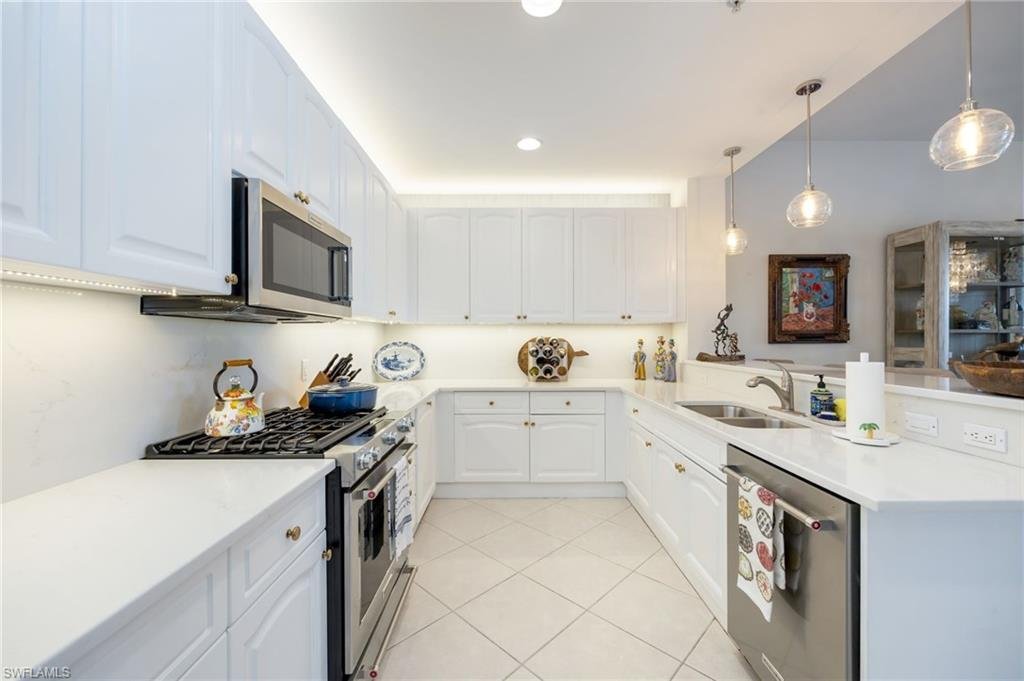 Condo in Naples, Florida, United States 4 - 18947191