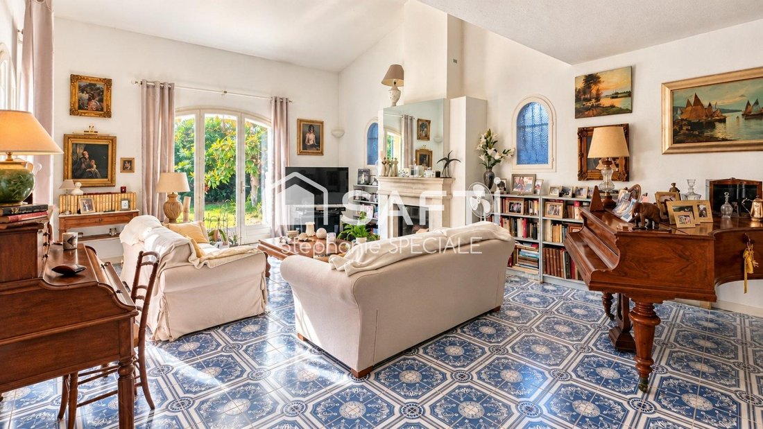 House in Mougins, Provence-Alpes-Côte d'Azur, France 5 - 18947622