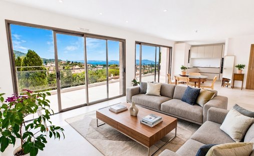 Apartment in Centre Ville, Carqueiranne, France 1