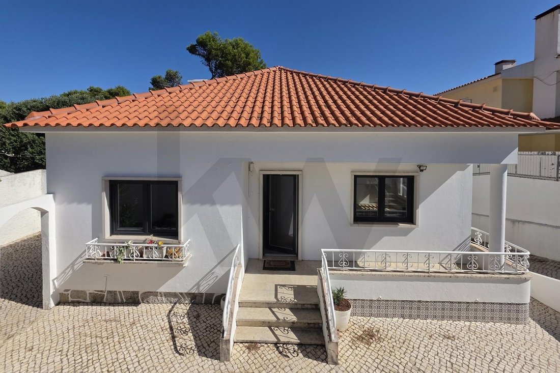 Townhouse in Cascais e Estoril, Lisbon, Portugal 1 - 18947067