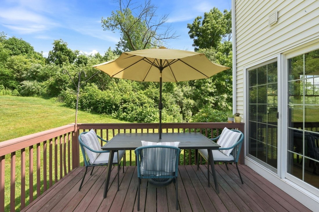 Condo in Grafton, Massachusetts, United States 4 - 18285797