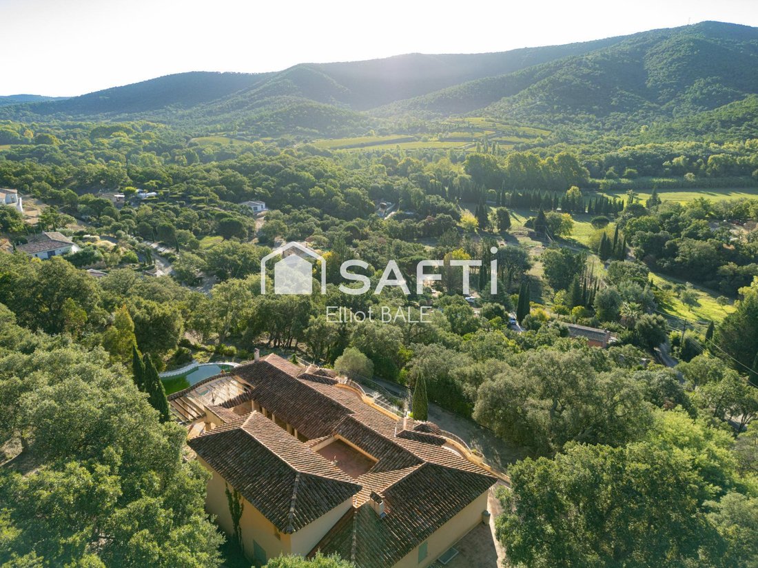 House in La Môle, Provence-Alpes-Côte d'Azur, France 4 - 17713580
