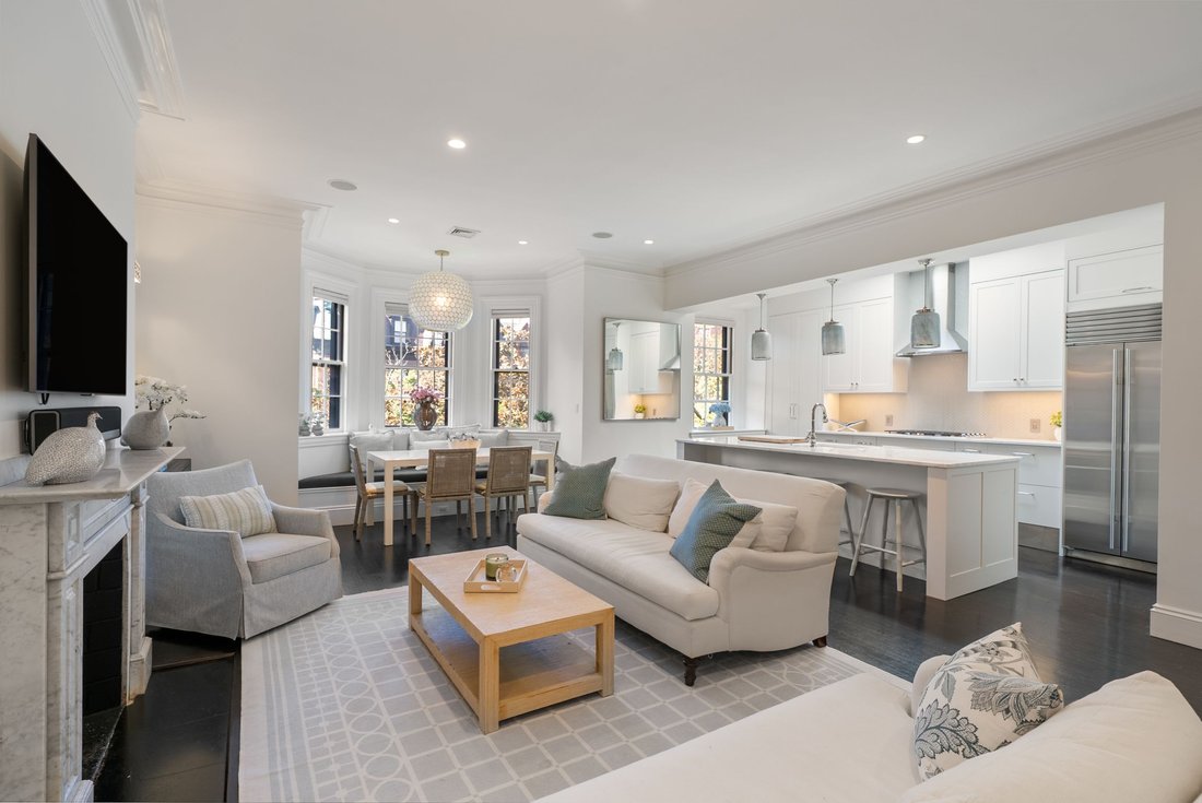 Condo in Boston, Massachusetts, United States 2 - 18946826