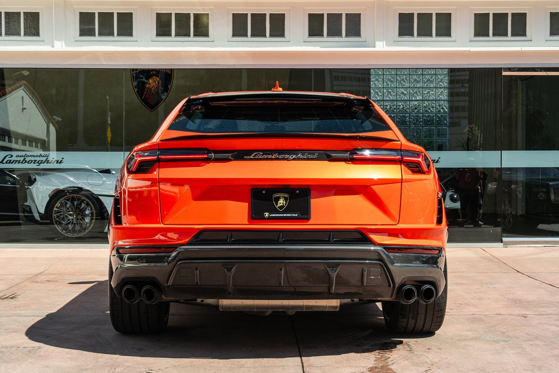 Suv in Beverly Hills, CA, United States 4 - 18946981