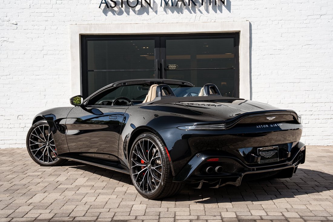 Cabriolet in Beverly Hills, CA, United States 2 - 18946986
