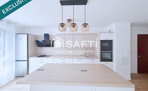 Apartment in Kremlin-Saint Germain, Le Kremlin-Bicetre, France 1