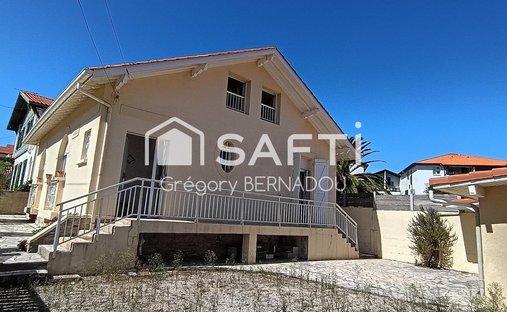 House in Saint Martin-Cité des Fleurs, Biarritz, France 1