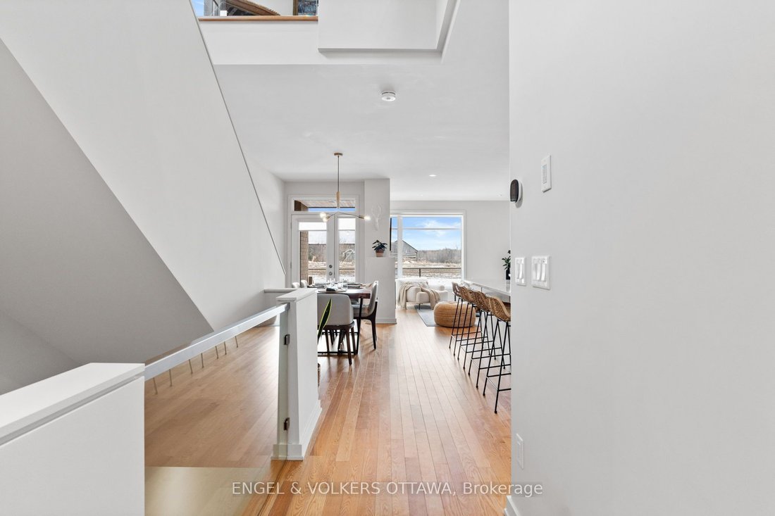 Townhouse in Ottawa, Ontario, Canada 4 - 18946817