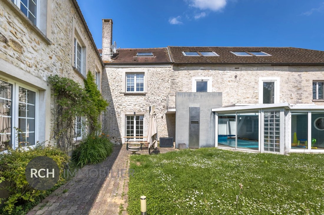 House in Thoiry, Ile-de-France, France 2 - 18947019