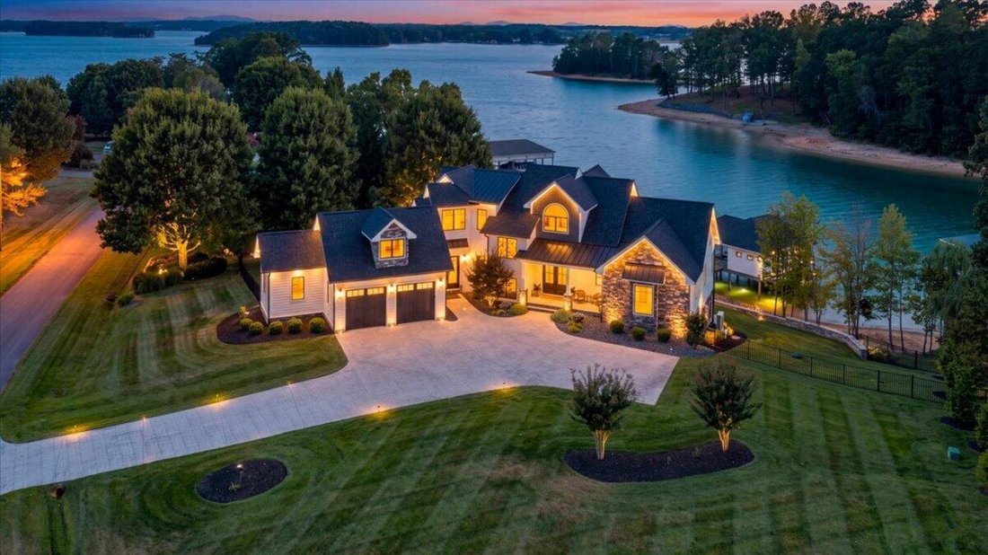 House in Penhook, Virginia, United States 1 - 18946740