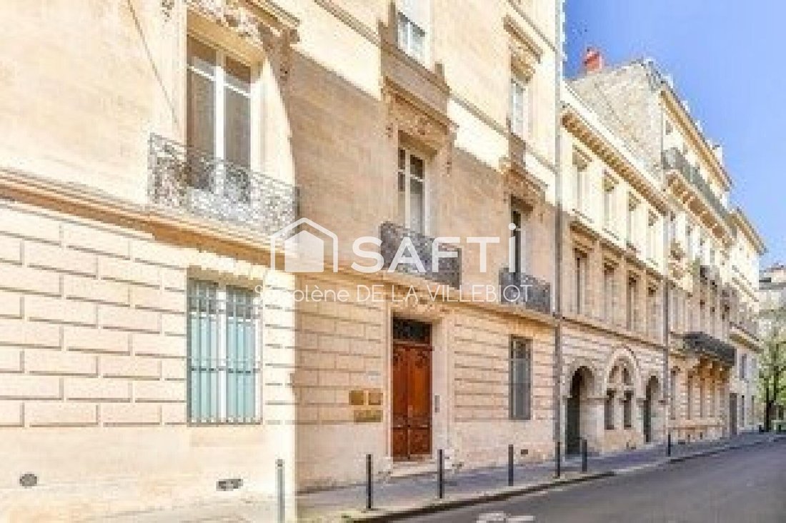 Apartment in Hôtel de Ville-Quinconce-Saint Seurin-Fondaudège, Bordeaux, France 1 - 18947615
