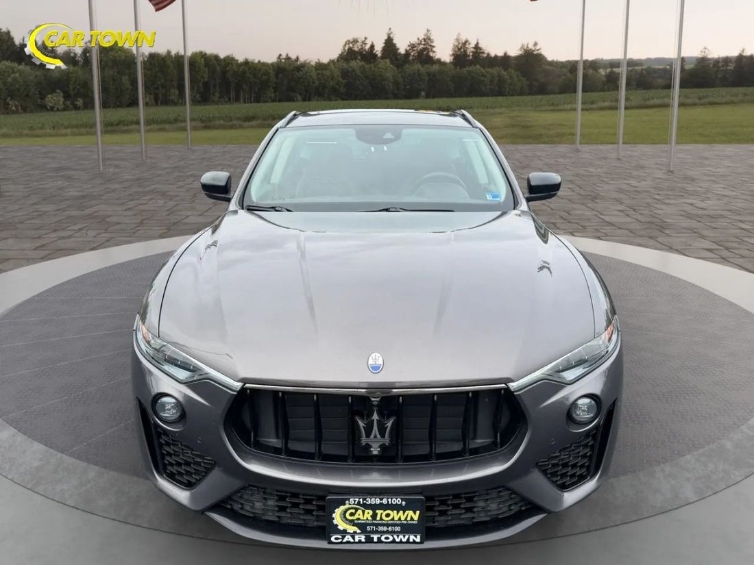 Suv in Manassas, VA, United States 3 - 18947383