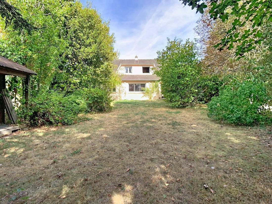 House in Le Plessis-Trévise, Ile-de-France, France 1 - 18947703