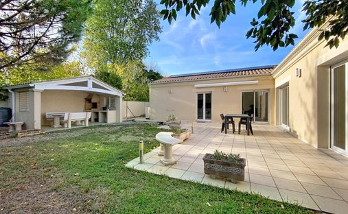 House in France-L'Alouette-Jean Bart, Pessac, France 1