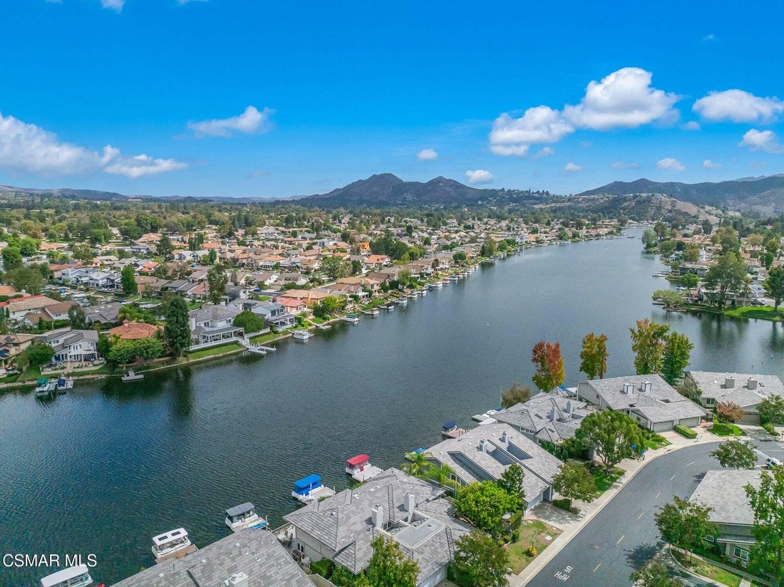 Condo in Thousand Oaks, California, United States 3 - 18946864
