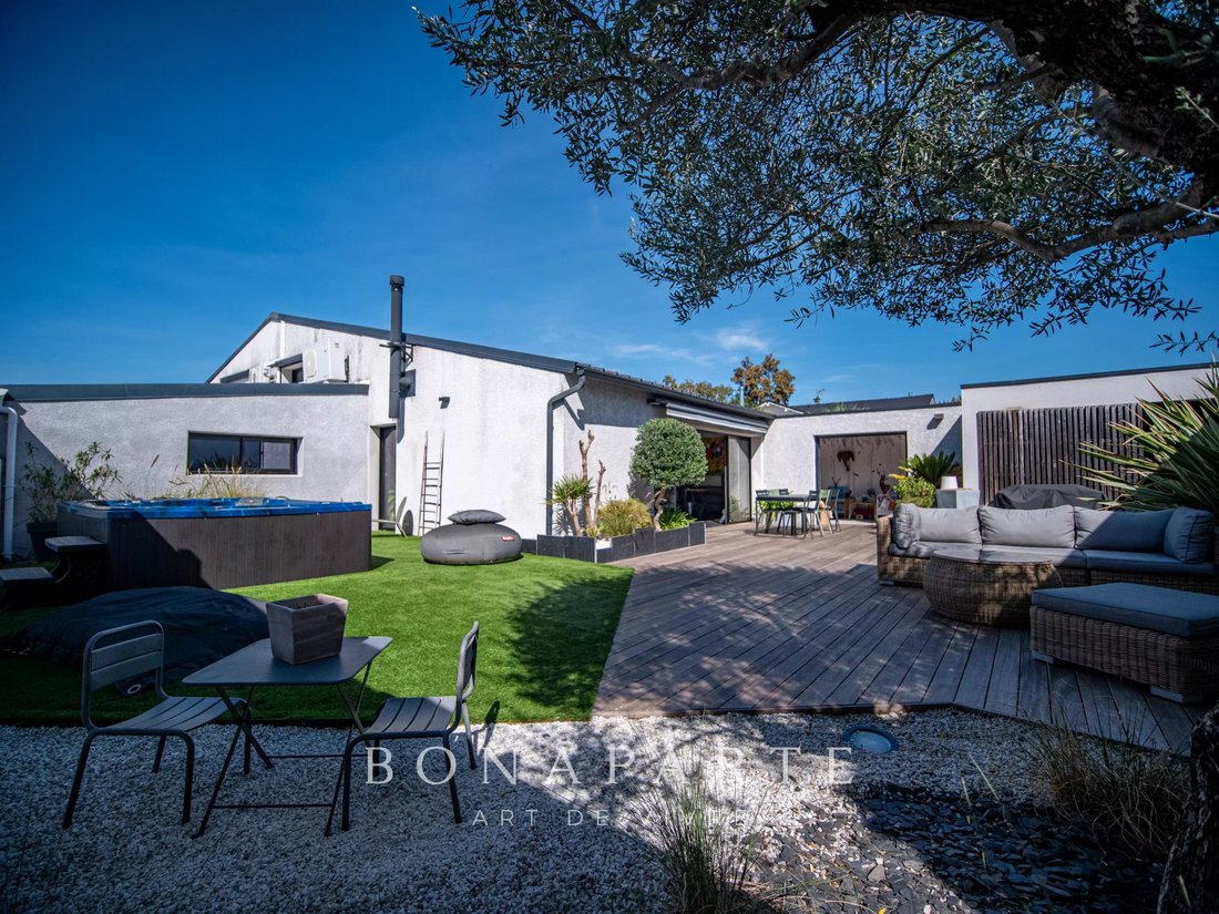 Apartment in Idron, Nouvelle-Aquitaine, France 2 - 18947036