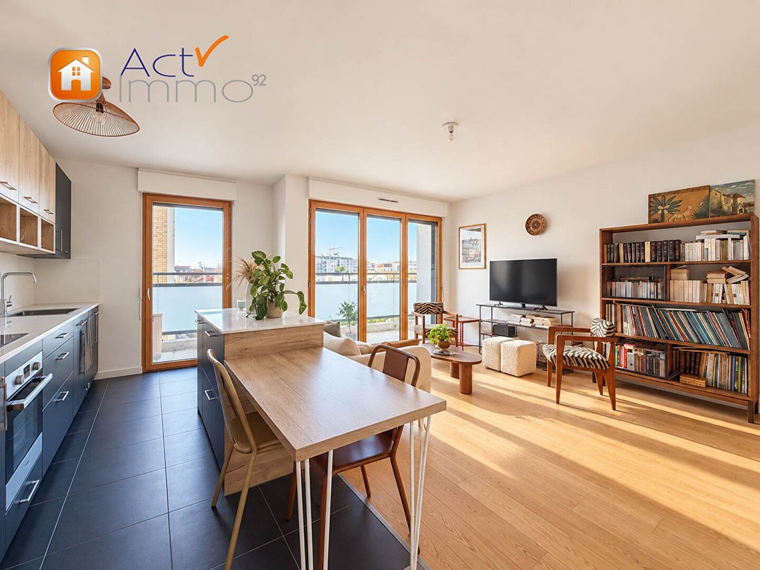 Apartment in Plateau-Grèves-Europe-Gare du Stade-Fossés Jean, Colombes, France 2 - 18947051