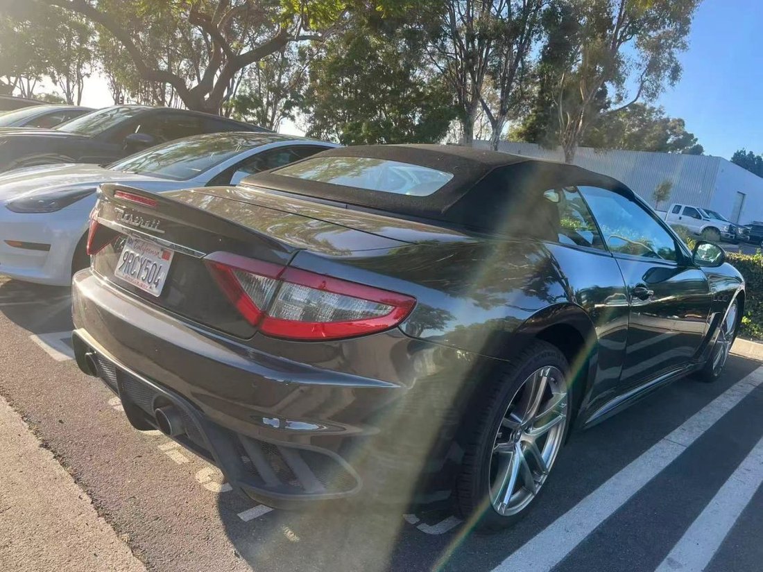 Cabriolet in Costa Mesa, CA, United States 2 - 18947335