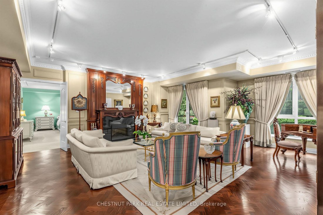 Apartment in Toronto, Ontario, Canada 4 - 18947334