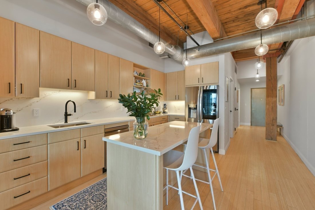 Condo in Boston, Massachusetts, United States 5 - 17914479