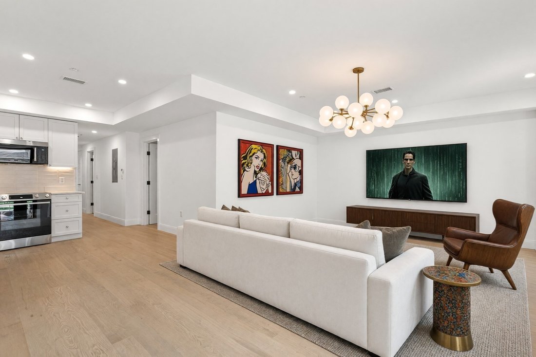 Condo in Boston, Massachusetts, United States 1 - 18621034