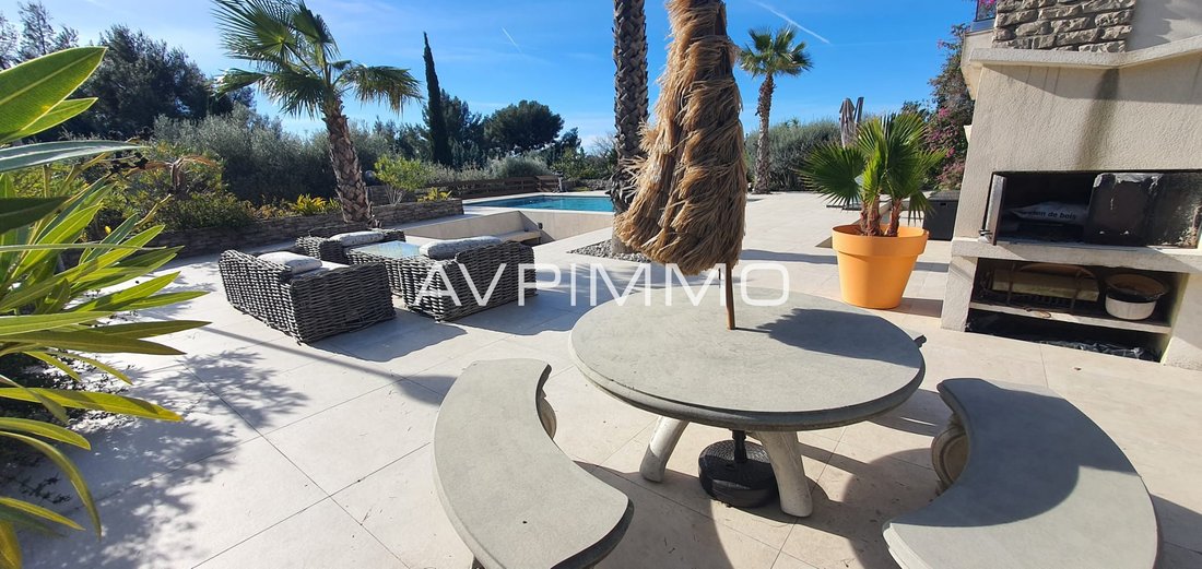 Villa in La Ciotat, Provence-Alpes-Côte d'Azur, France 2 - 18946795